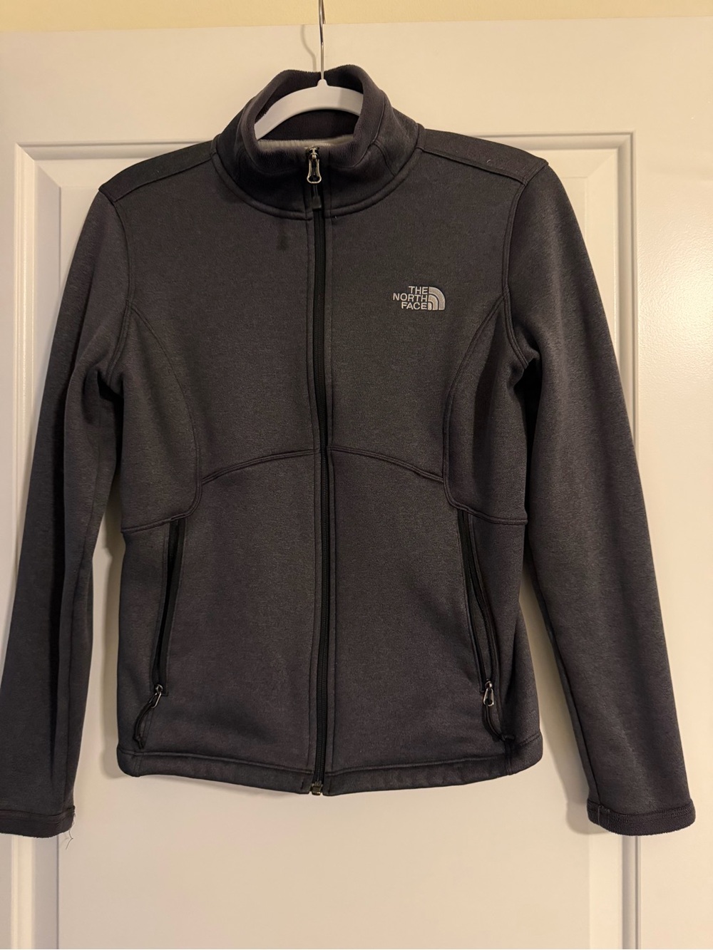 The North Face womans Charcoal Full-Zip Fleece Jacket